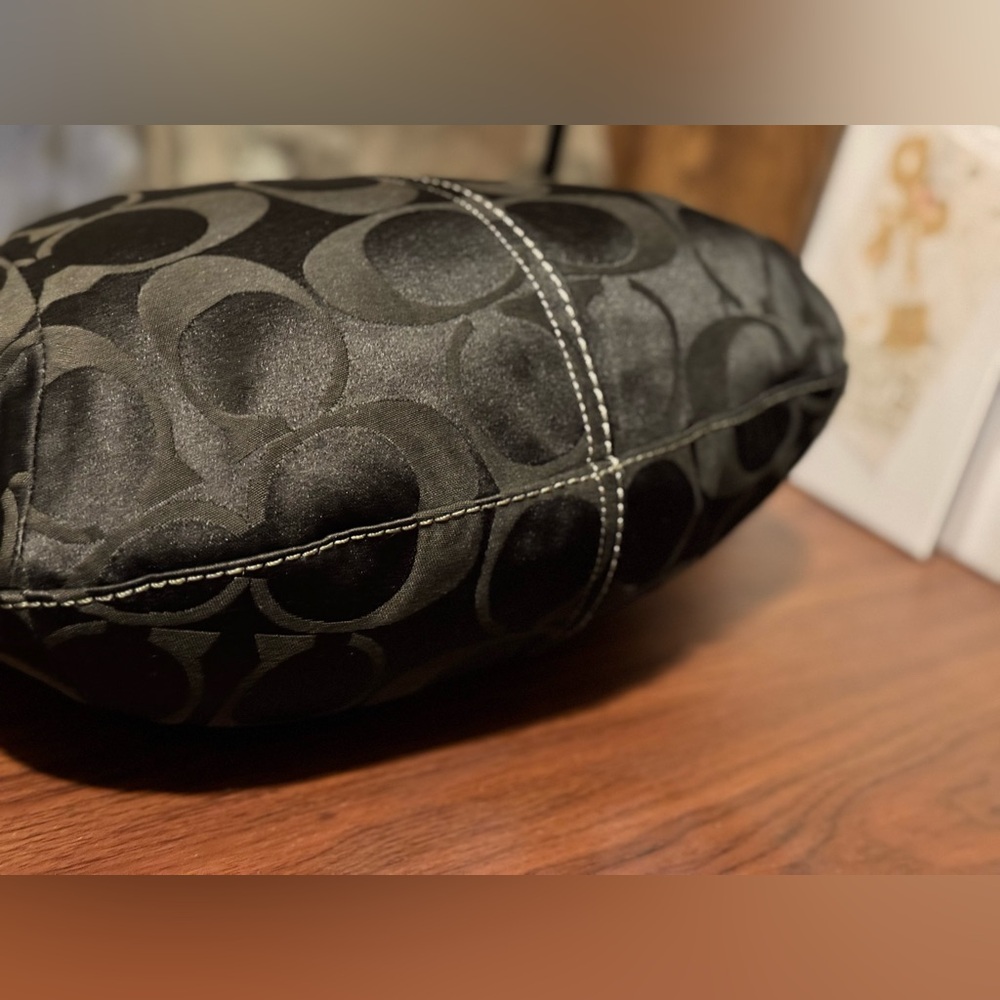 Coach Zoe Large Hobo (Signature Black) EUC - Picture 8 of 14